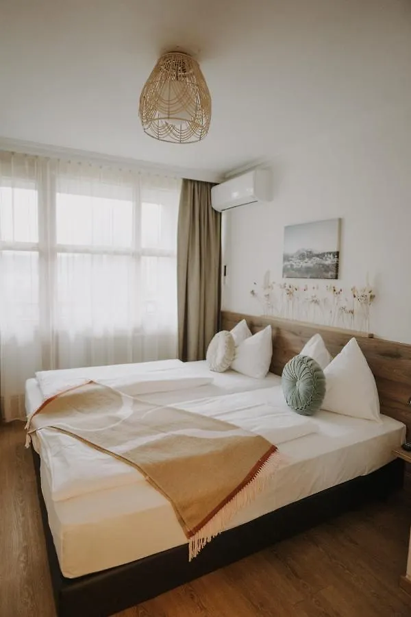 Parkhotel Brunauer location